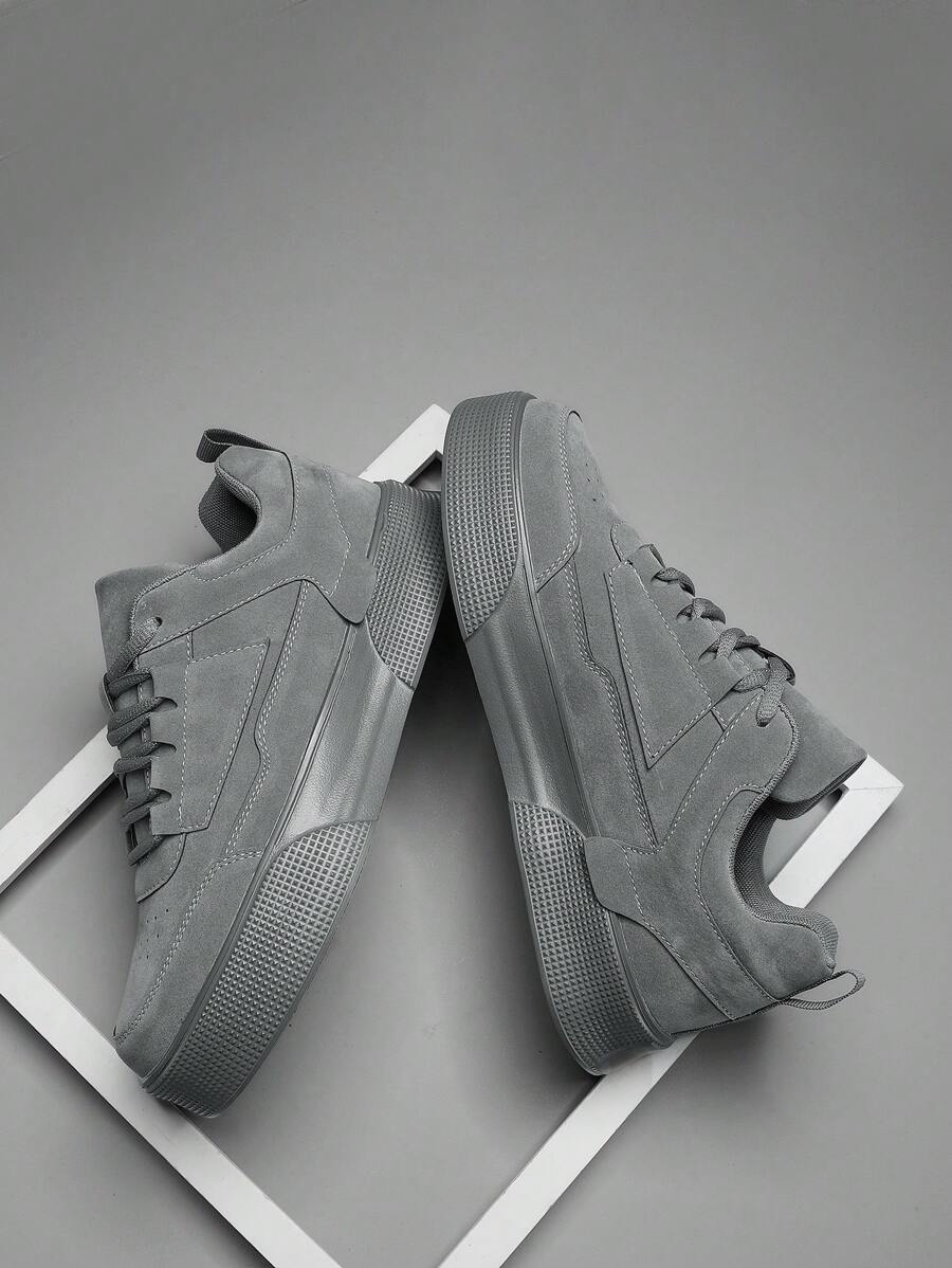 Men's Solid Gray Front Lace-Up Skateboard Shoes, Minimalist Style With Splicing Details, Round Toe Low-Top Sneakers