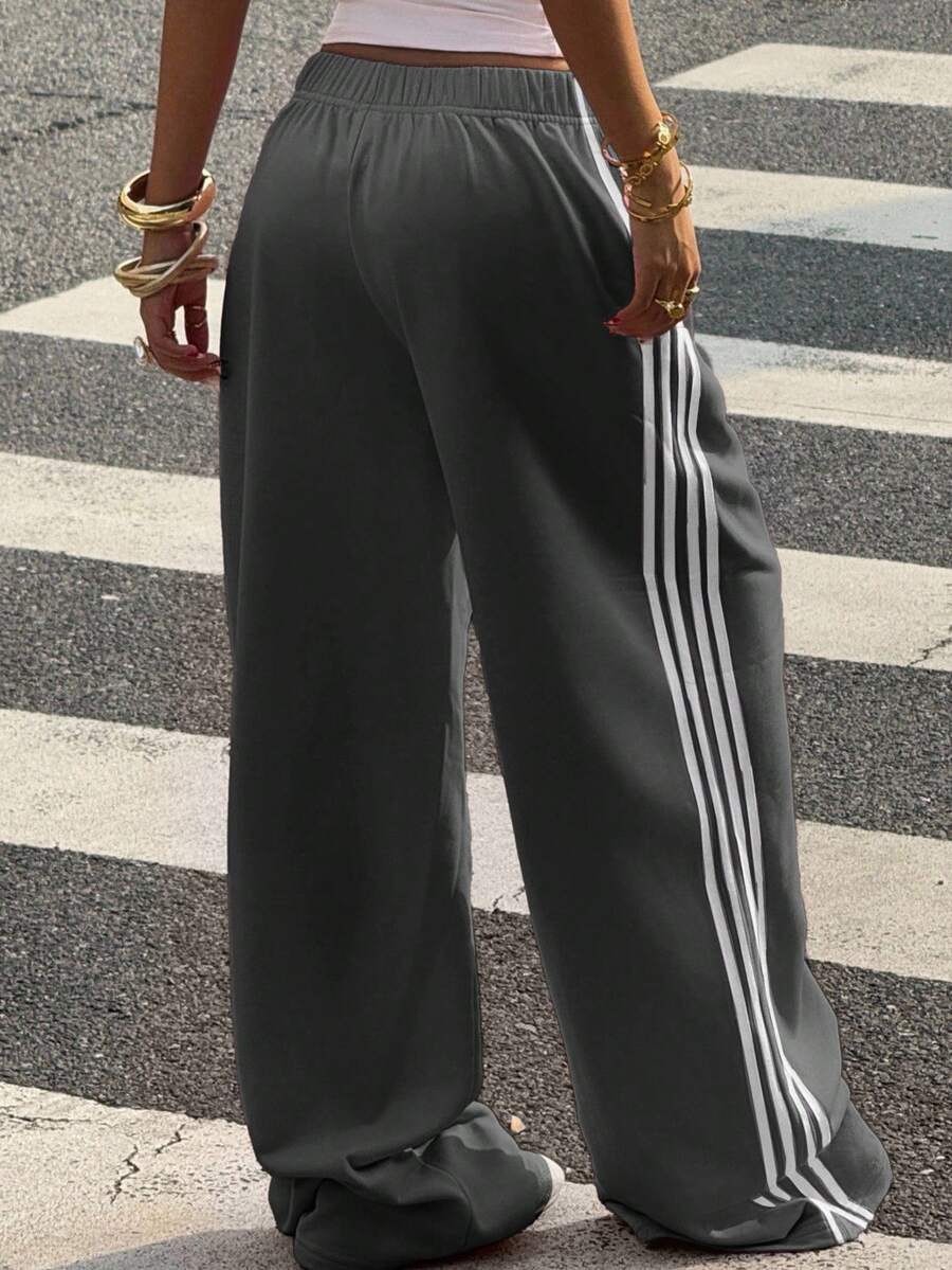 Muchica Women's Chocolate Brown Wide Leg Sweatpants With Brown Stripe,Winter Athleisure Gym Extra Long Knitted Fabric Casual Oversized Loose Striped Pants
