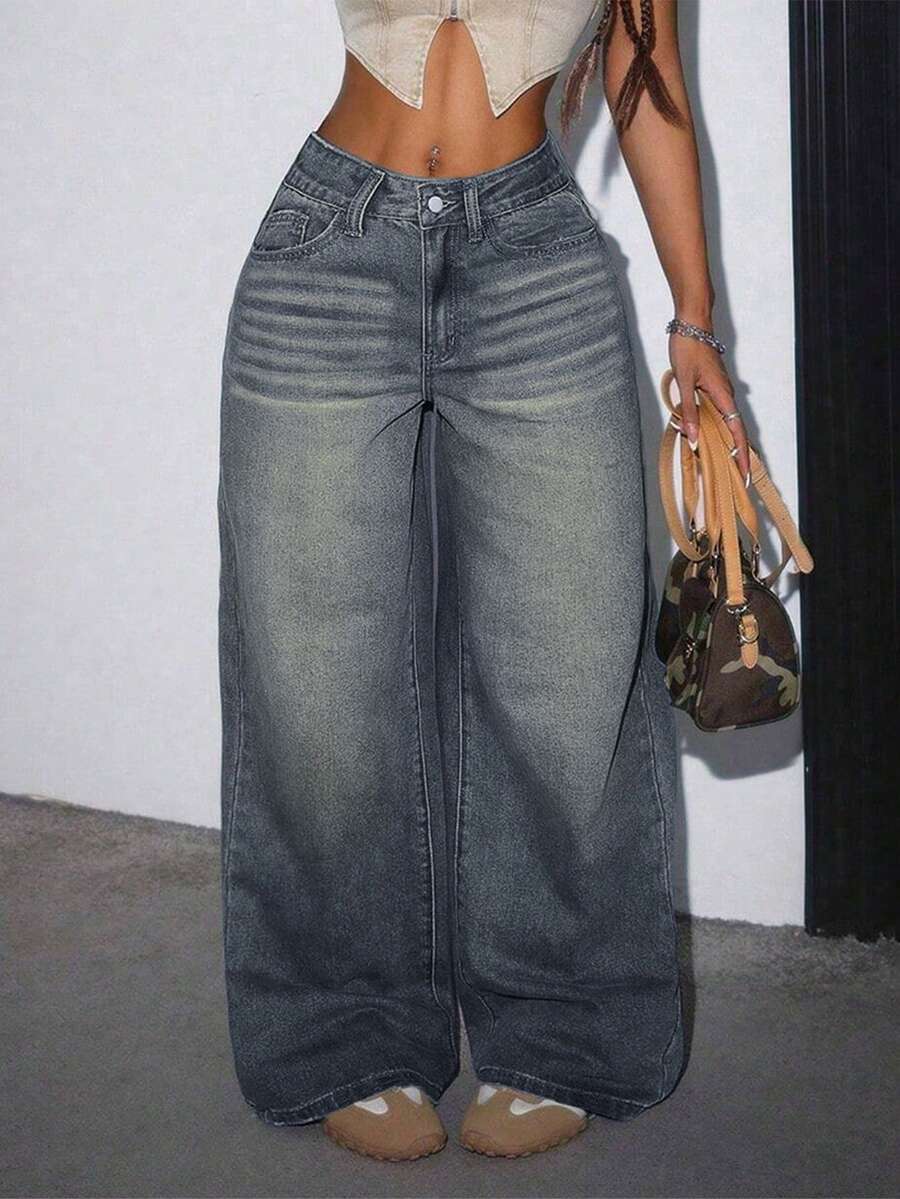 Women's Casual Loose Straight Leg Jeans With Pockets