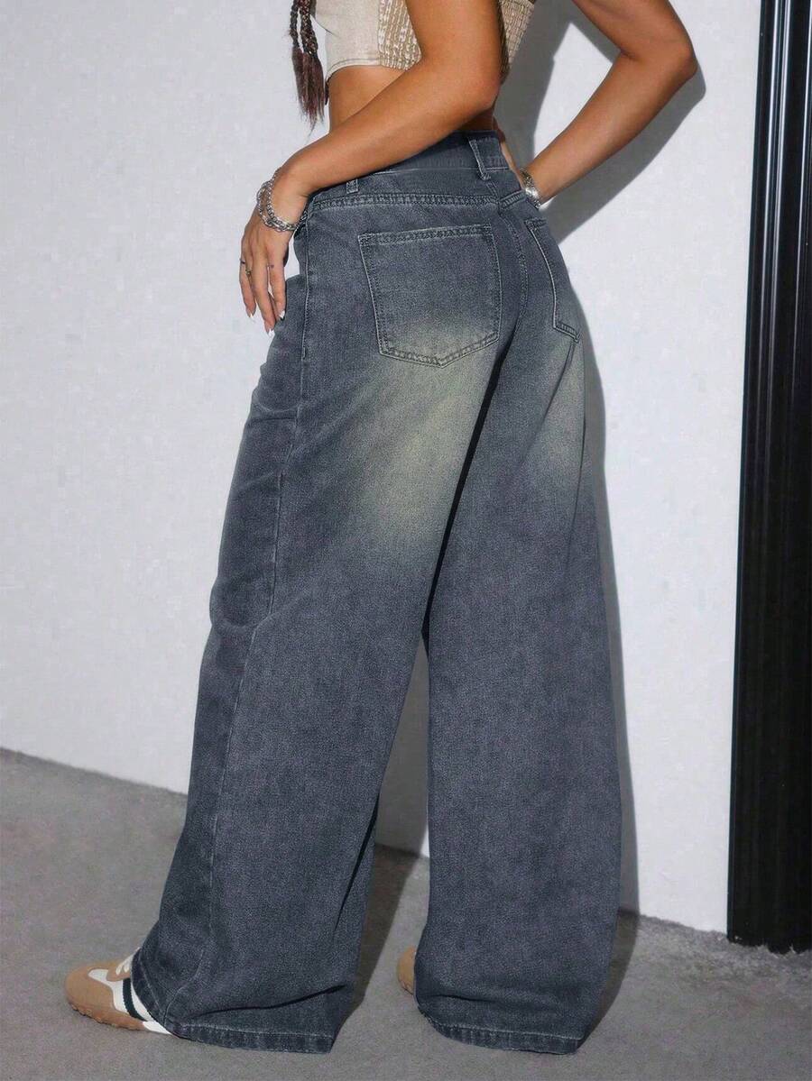 Women's Casual Loose Straight Leg Jeans With Pockets